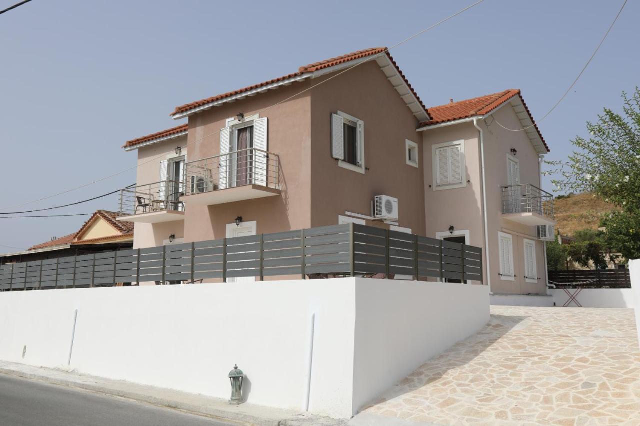 Angelos Apartments Lixouri Ngoại thất bức ảnh